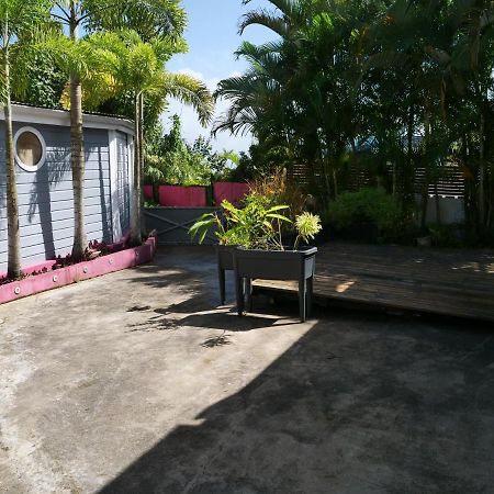 Bungalow Sofaia - Entre Terre & Mer - Tout Confort サント・ローズ エクステリア 写真